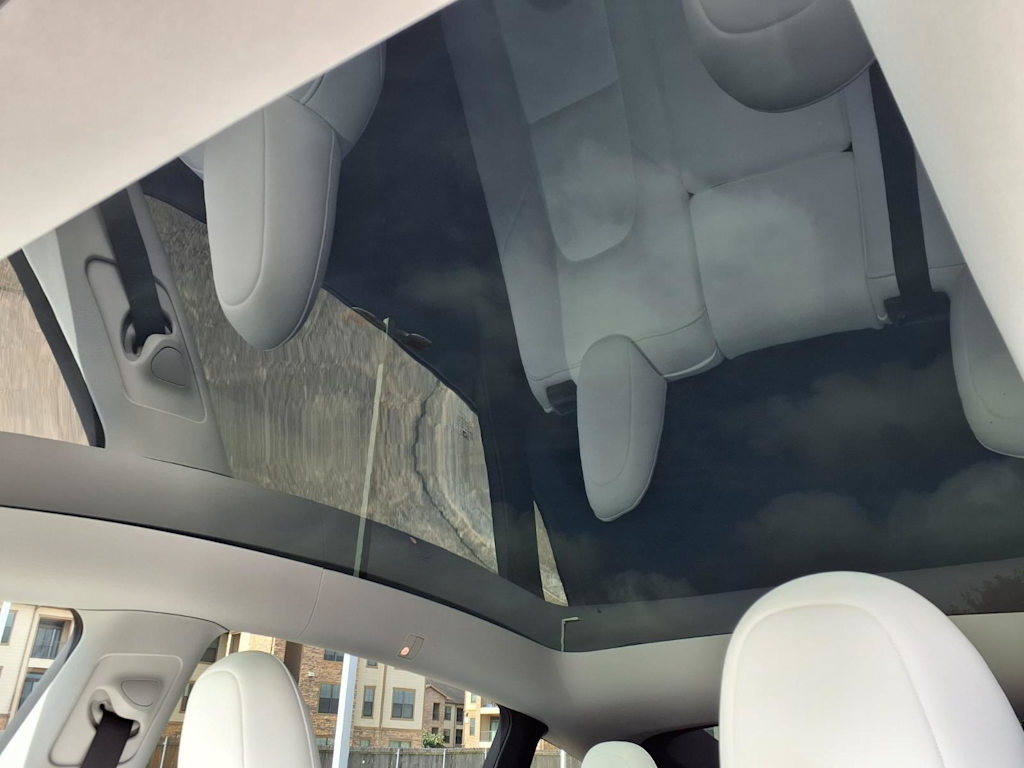 Thumbnail: 2023 Tesla Model Y - 19