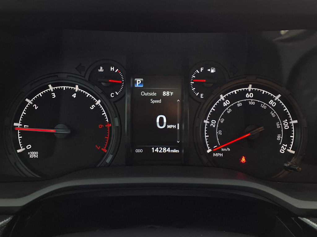 Thumbnail: 2020 Toyota 4Runner - 17