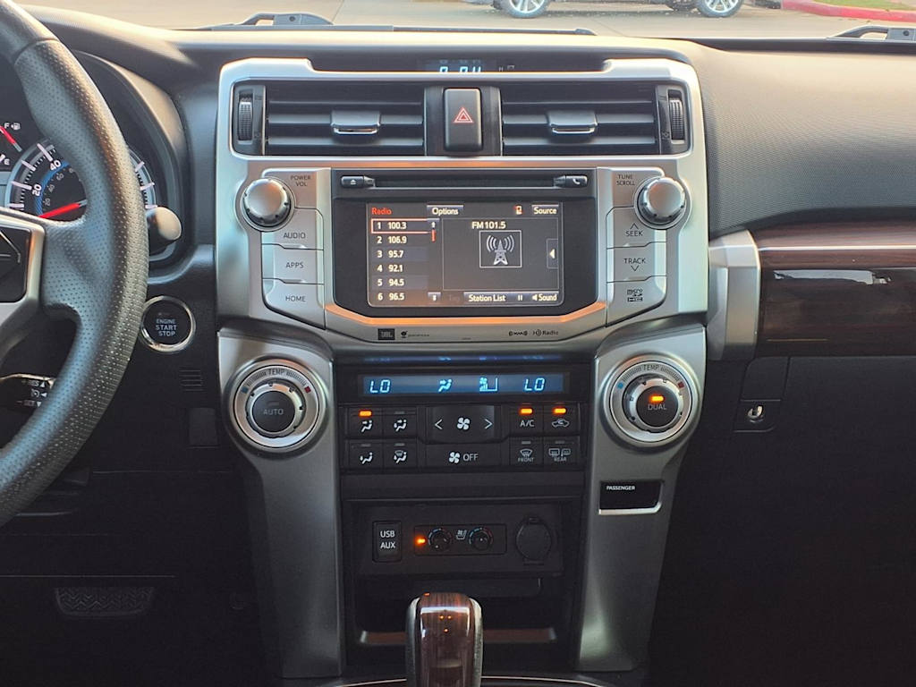 Thumbnail: 2017 Toyota 4Runner - 14