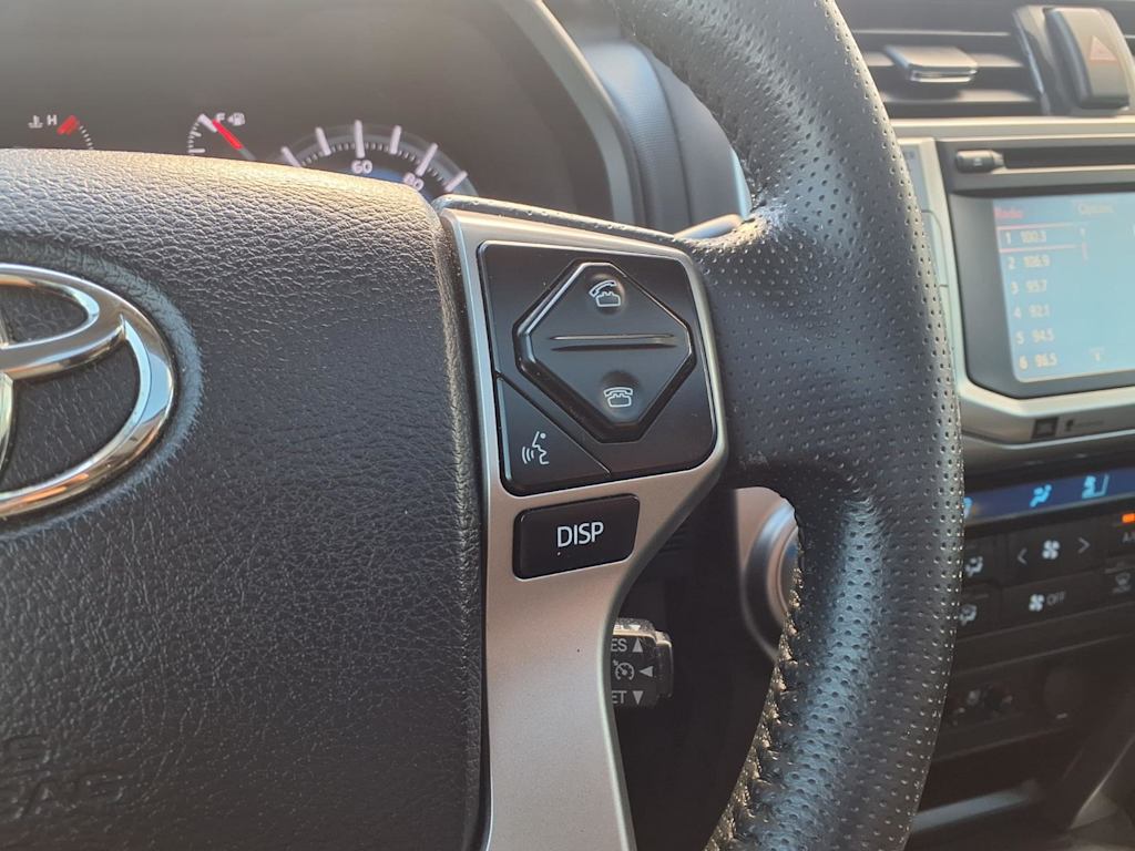 Thumbnail: 2017 Toyota 4Runner - 25