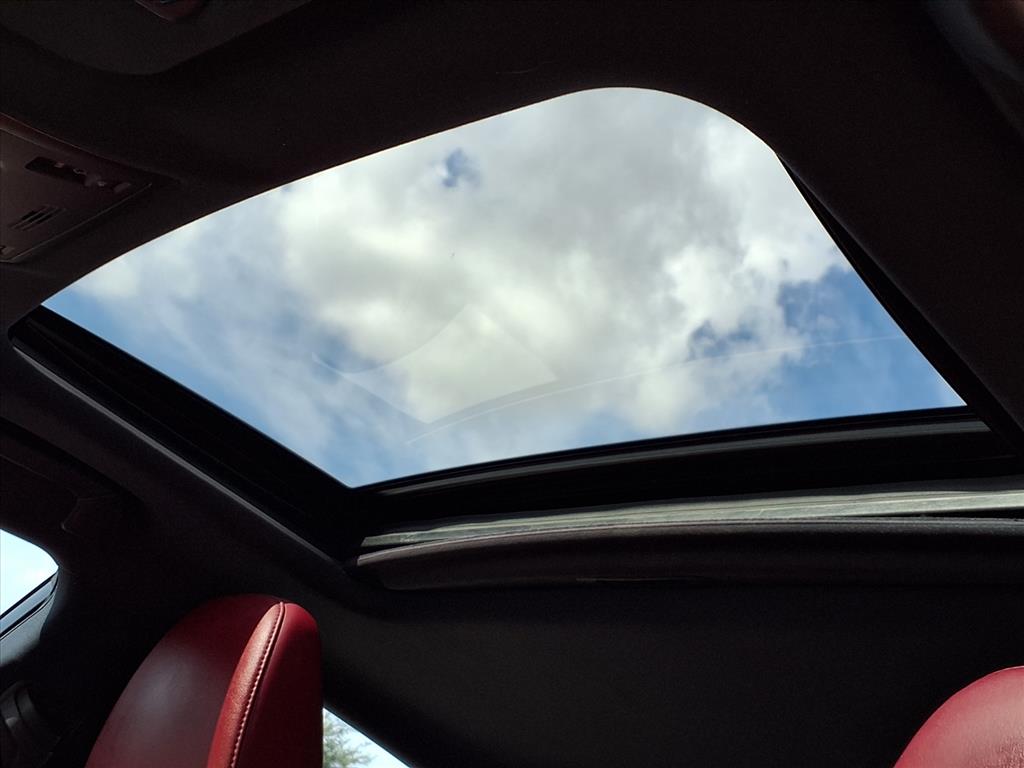 Thumbnail: 2016 Lexus IS - 26