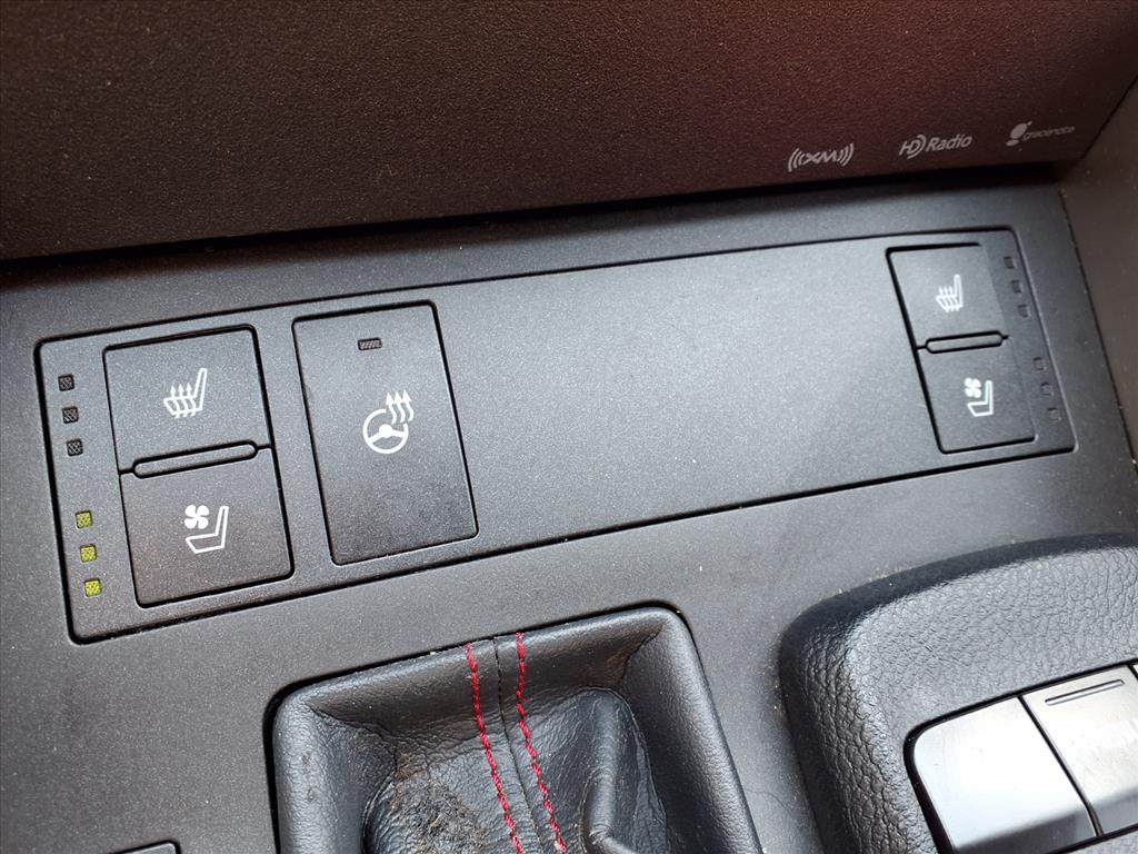 Thumbnail: 2016 Lexus IS - 24