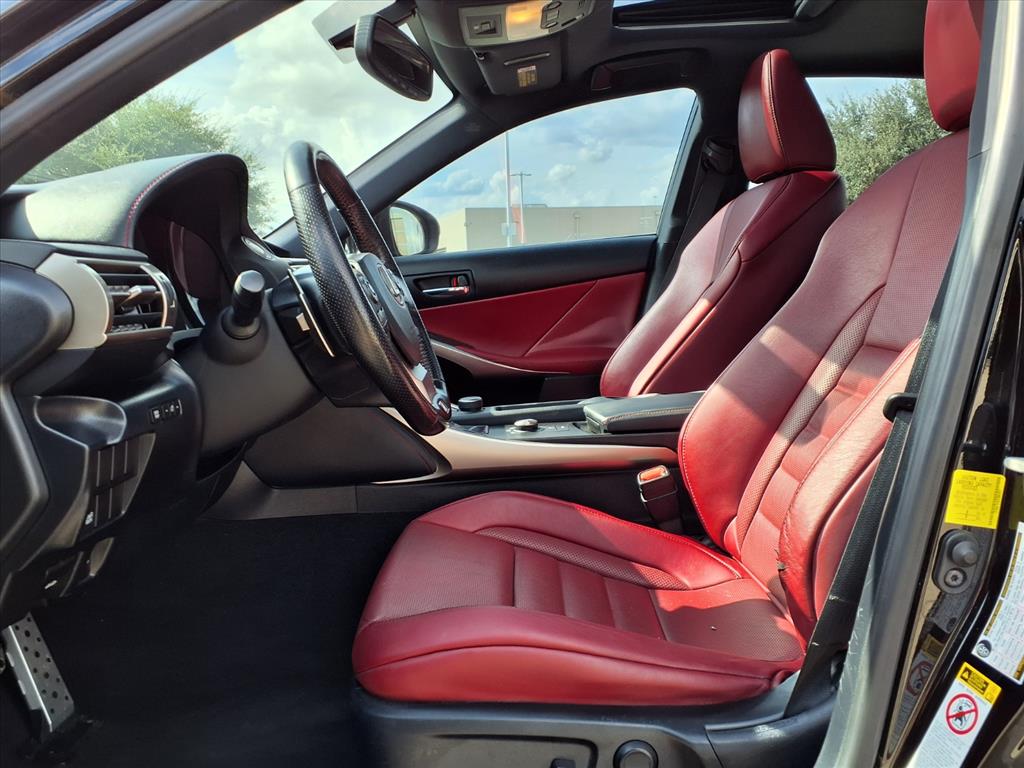 Thumbnail: 2016 Lexus IS - 10