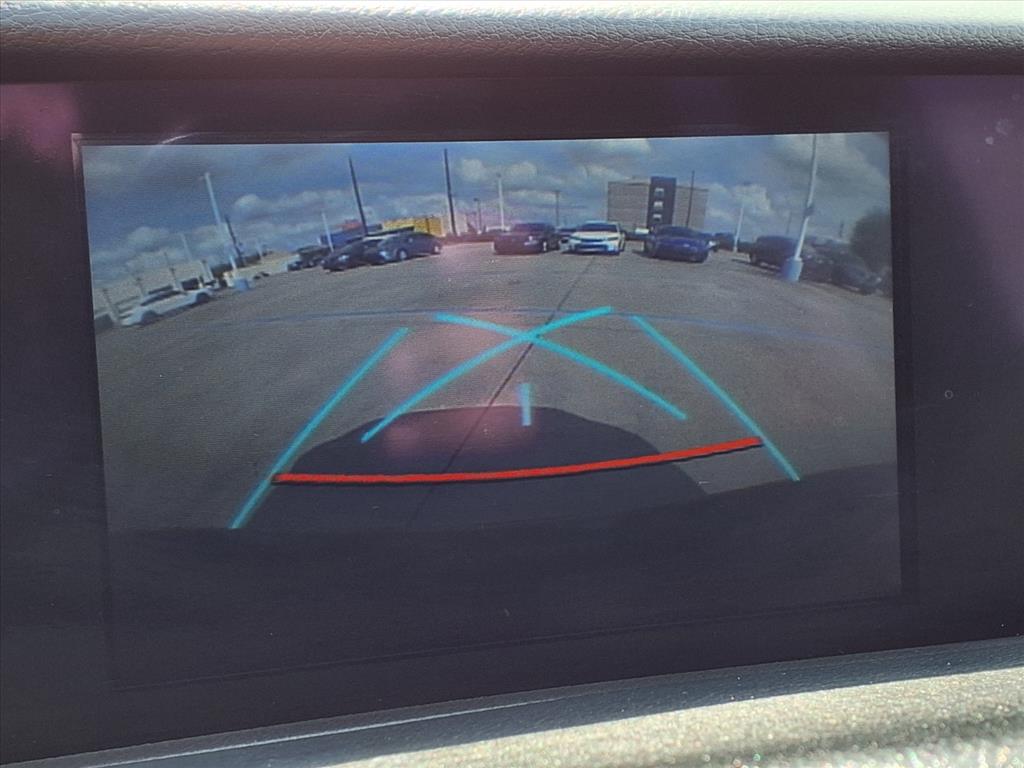 Thumbnail: 2016 Lexus IS - 22