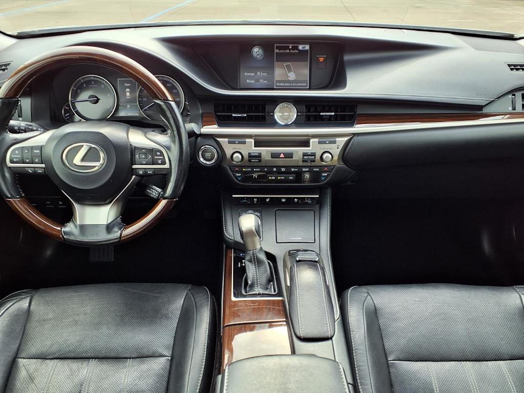 Thumbnail: 2016 Lexus ES - 10