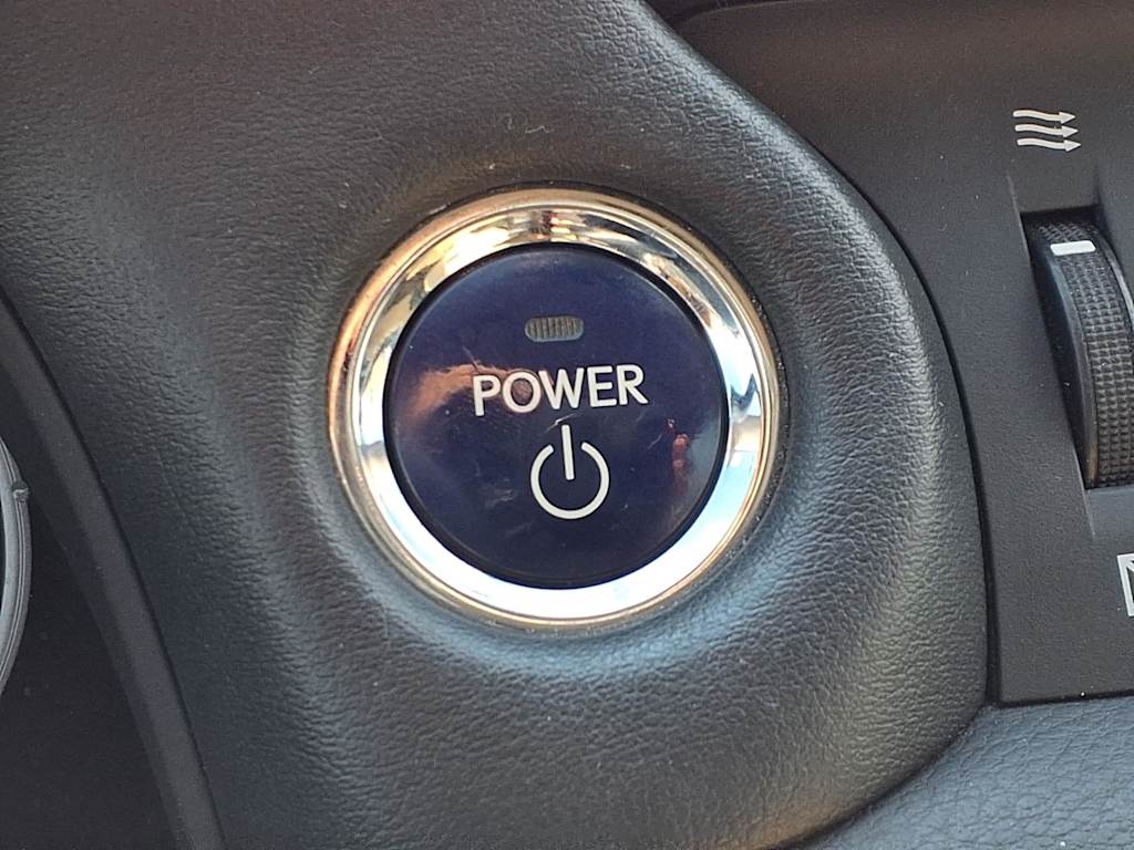 Thumbnail: 2011 Lexus CT - 25