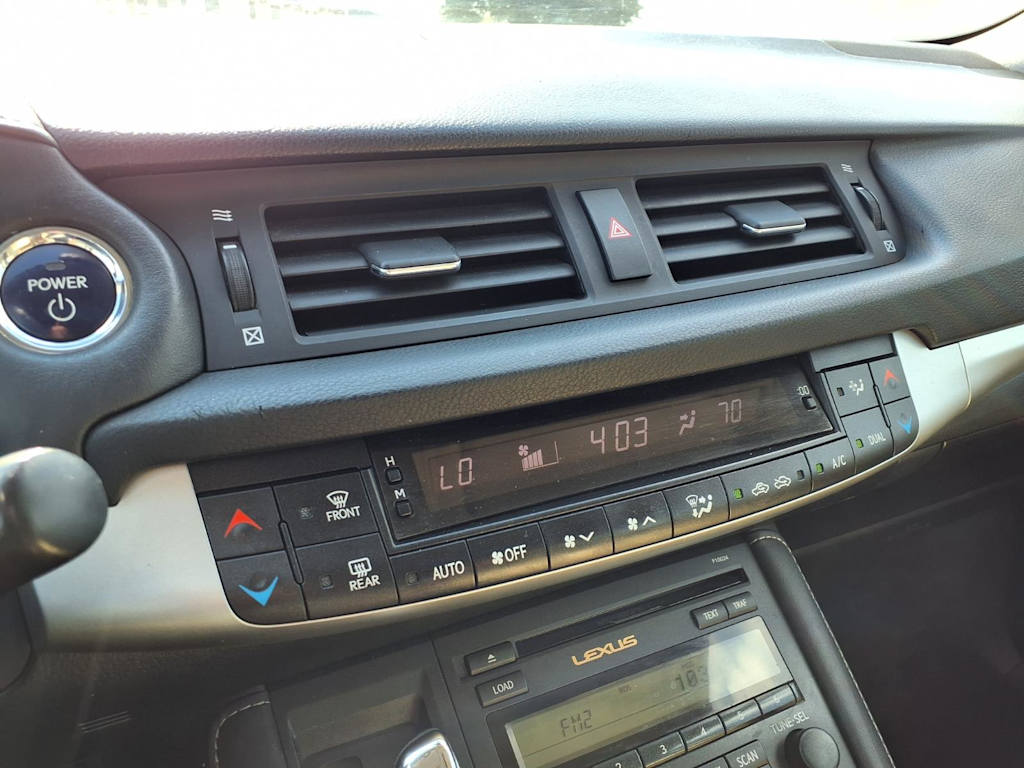 Thumbnail: 2011 Lexus CT - 15