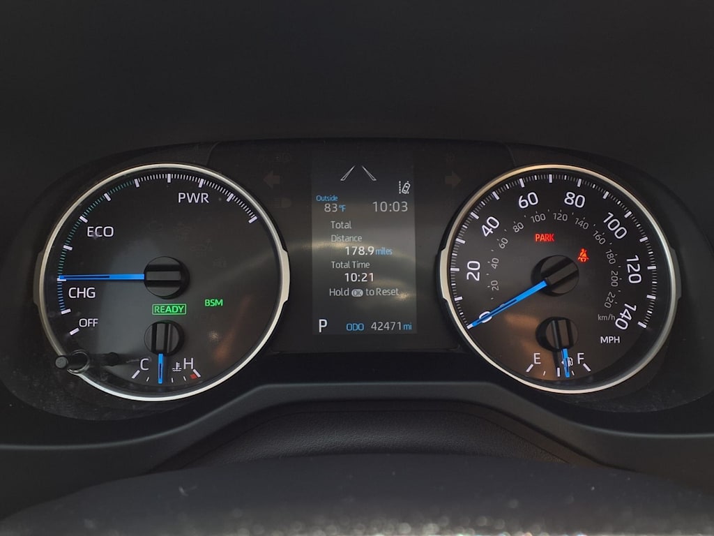 Thumbnail: 2021 Toyota RAV4 - 17