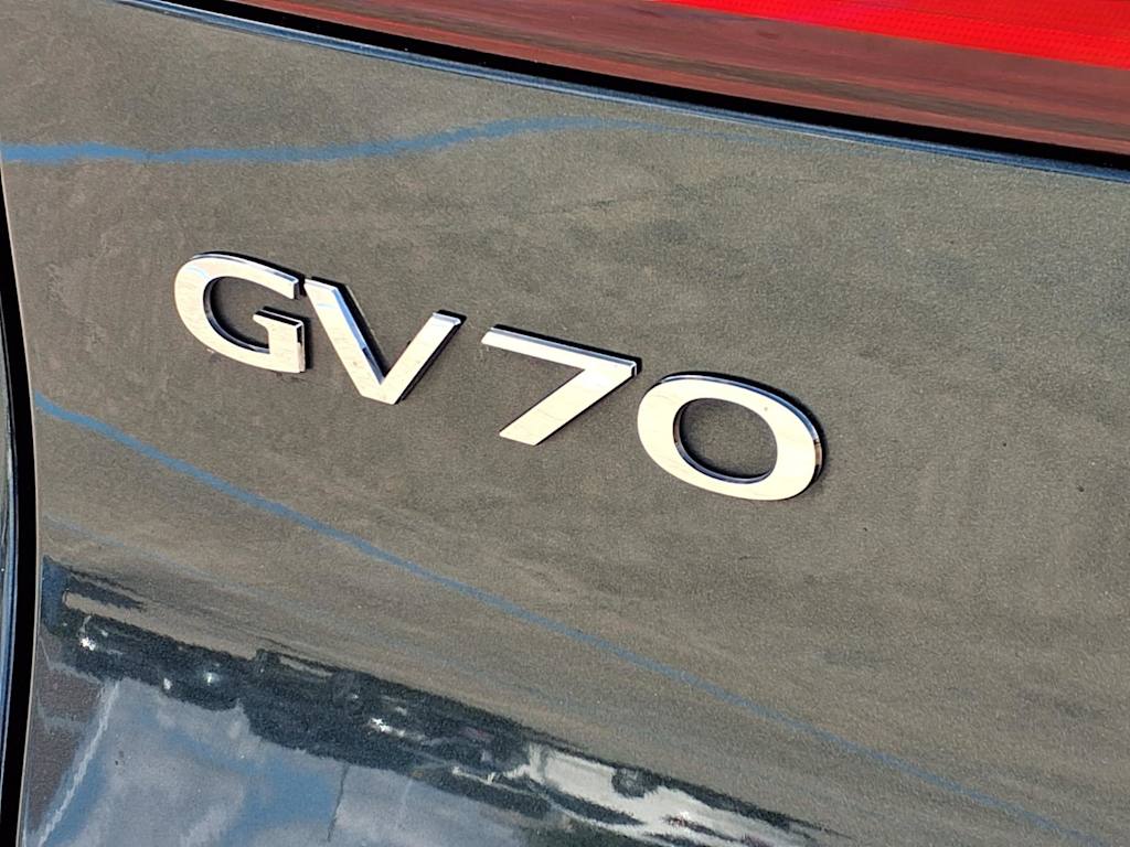 Thumbnail: 2023 Genesis GV70 - 7