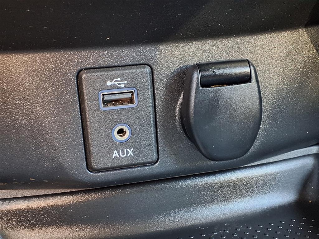 Thumbnail: 2017 Nissan Rogue - 24