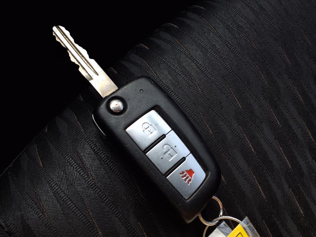 Thumbnail: 2017 Nissan Rogue - 19