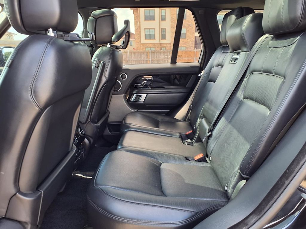 Thumbnail: 2019 Land Rover Range Rover - 18