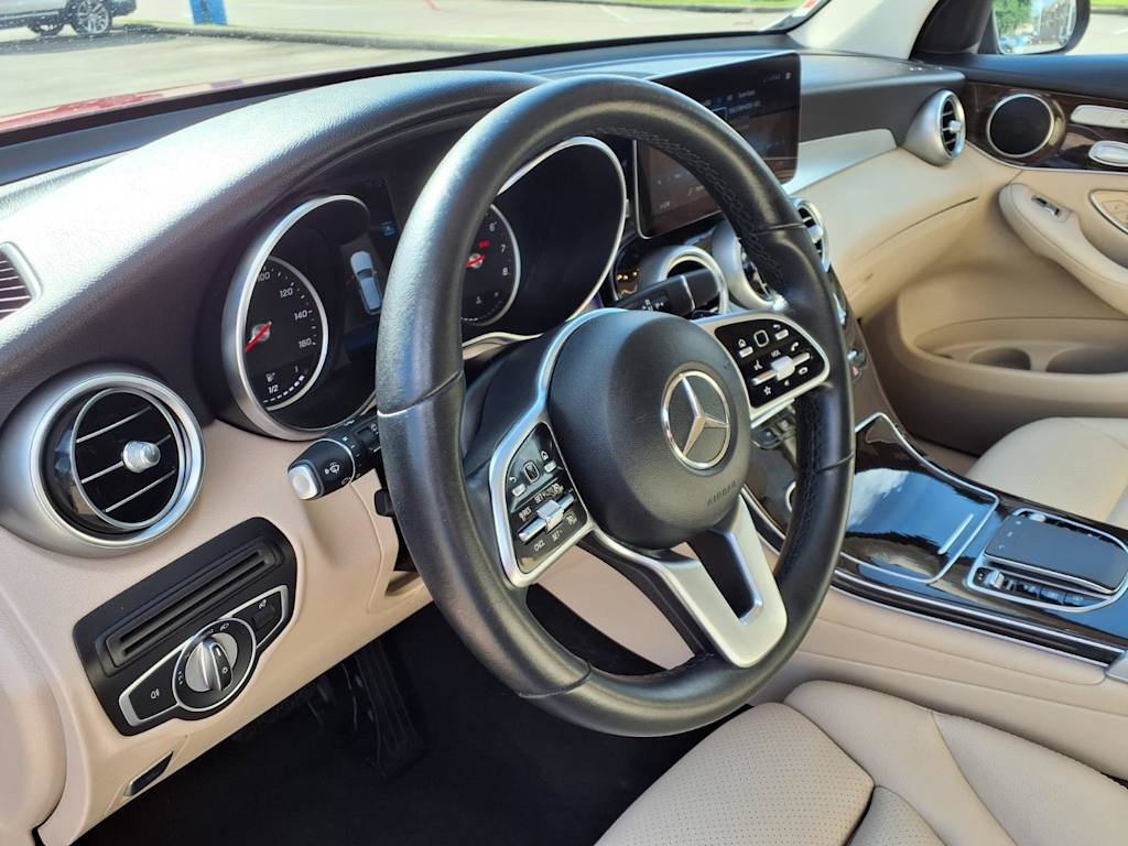 Thumbnail: 2022 Mercedes-Benz GLC - 2