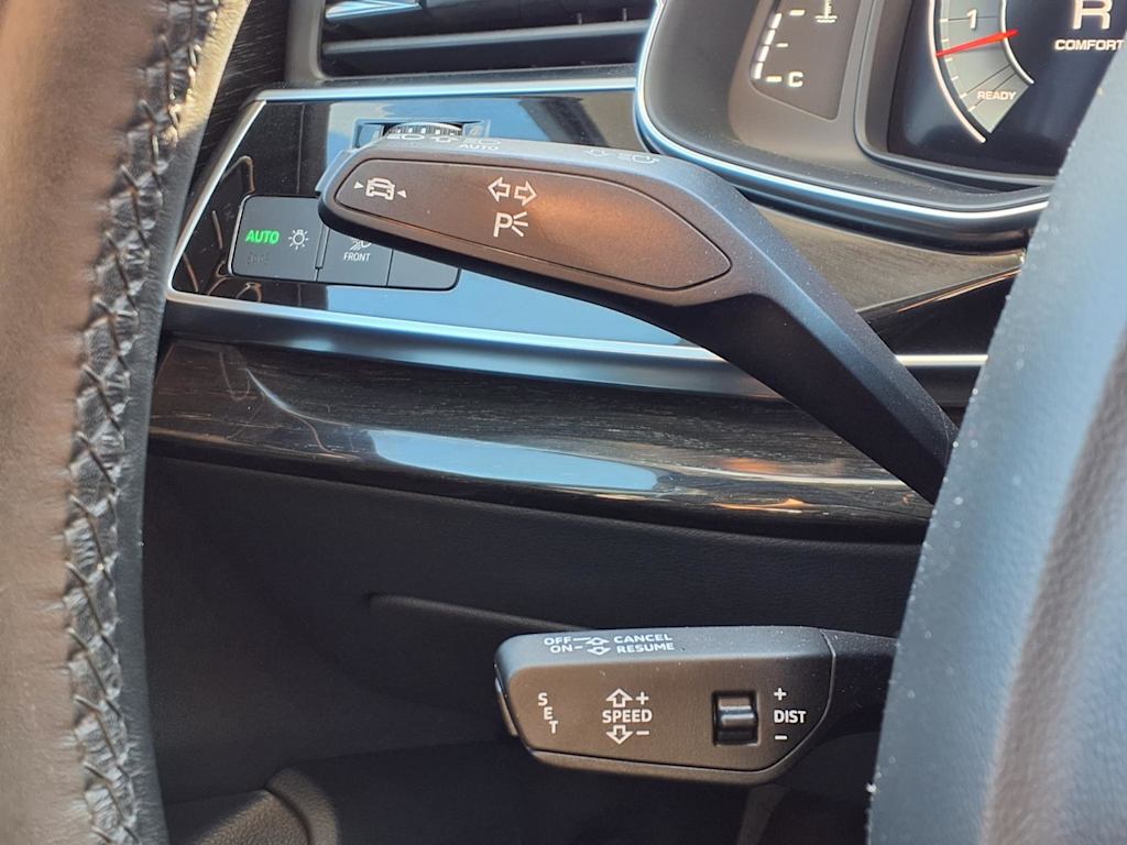 Thumbnail: 2024 Audi Q7 - 24