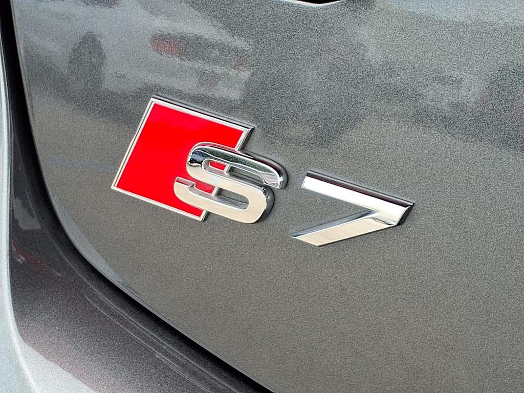 Thumbnail: 2024 Audi S7 - 7