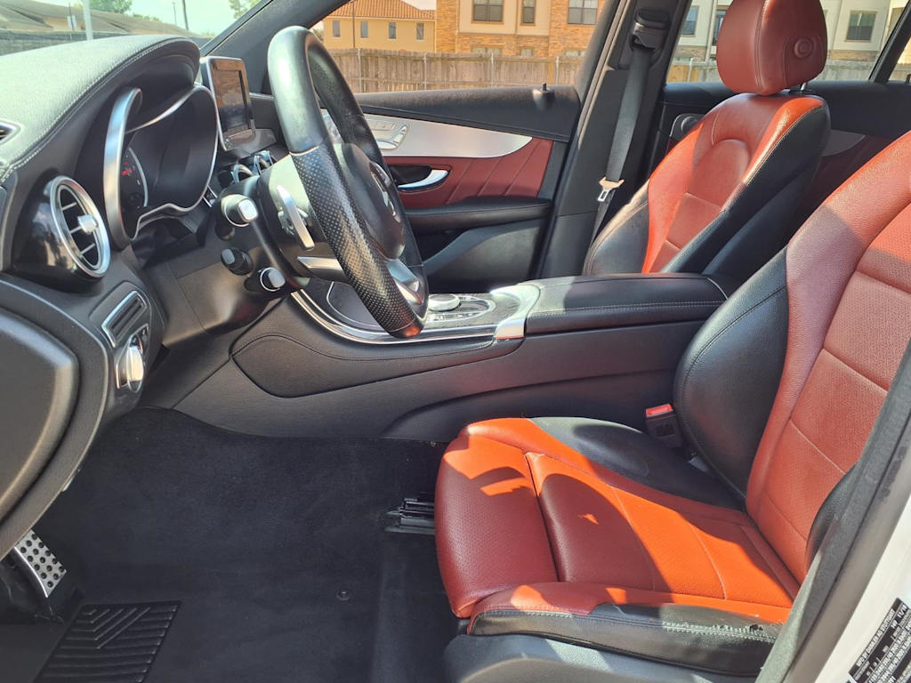Thumbnail: 2019 Mercedes-Benz GLC - 11