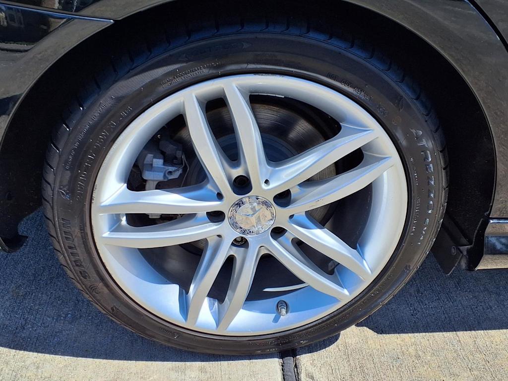 Thumbnail: 2013 Mercedes-Benz C-Class - 8