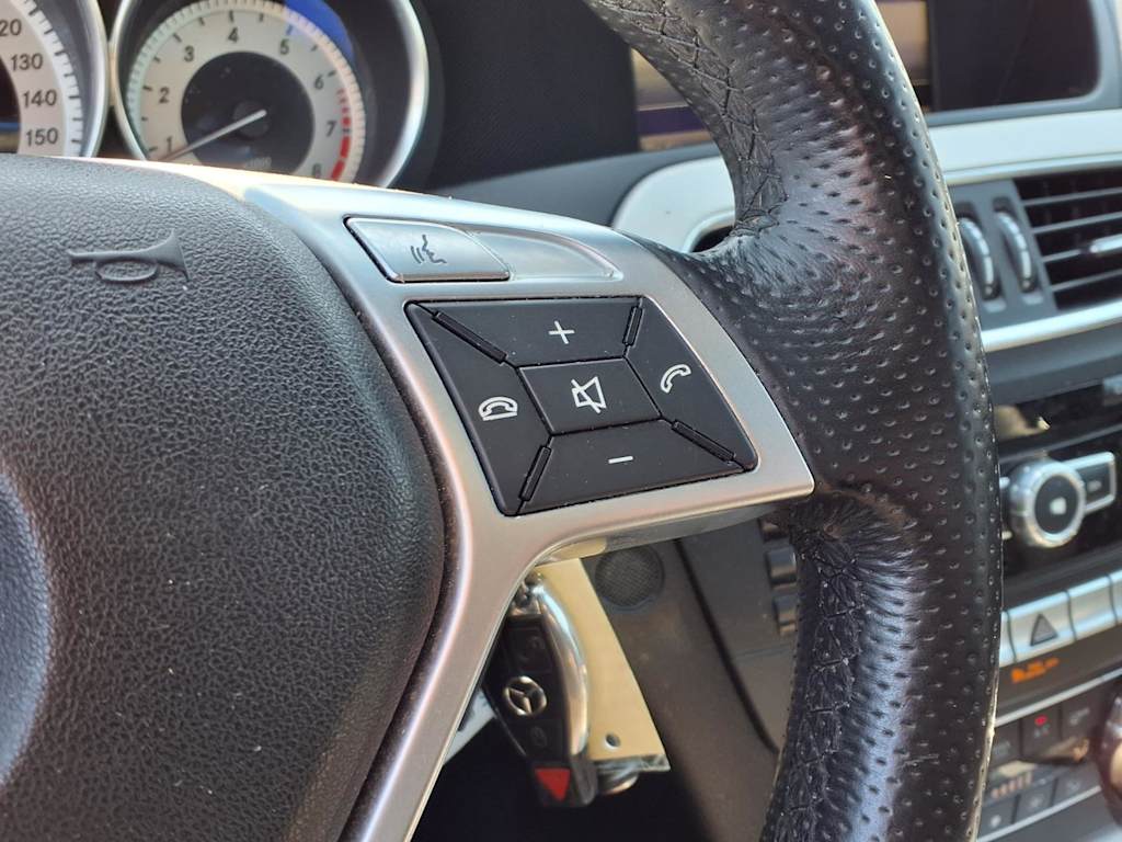 Thumbnail: 2013 Mercedes-Benz C-Class - 24