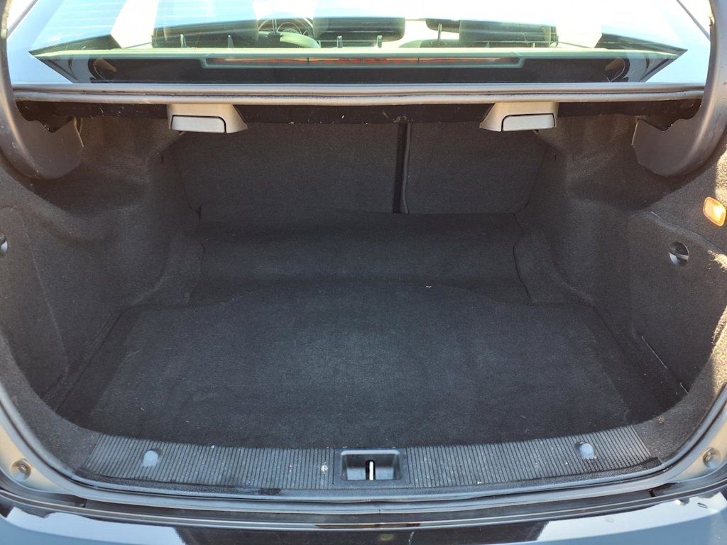 Thumbnail: 2013 Mercedes-Benz C-Class - 17