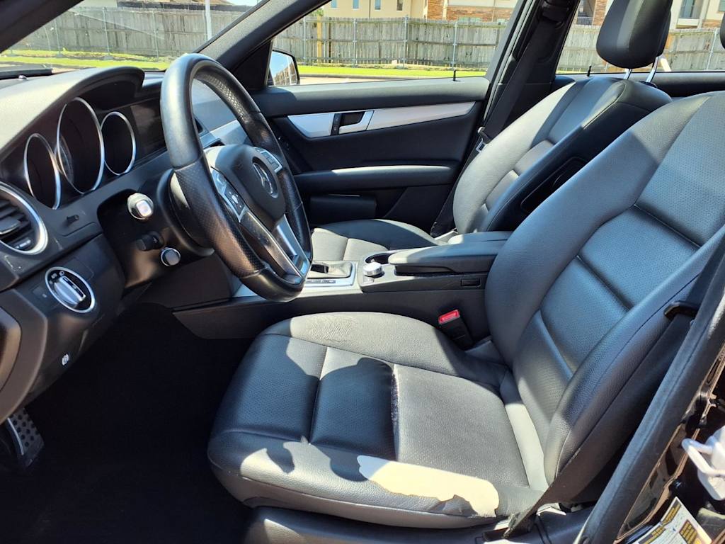 Thumbnail: 2013 Mercedes-Benz C-Class - 10