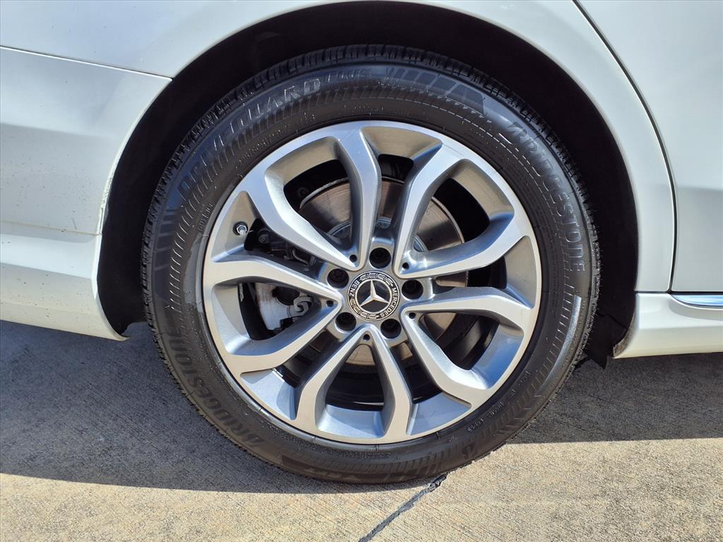 Thumbnail: 2018 Mercedes-Benz C-Class - 8