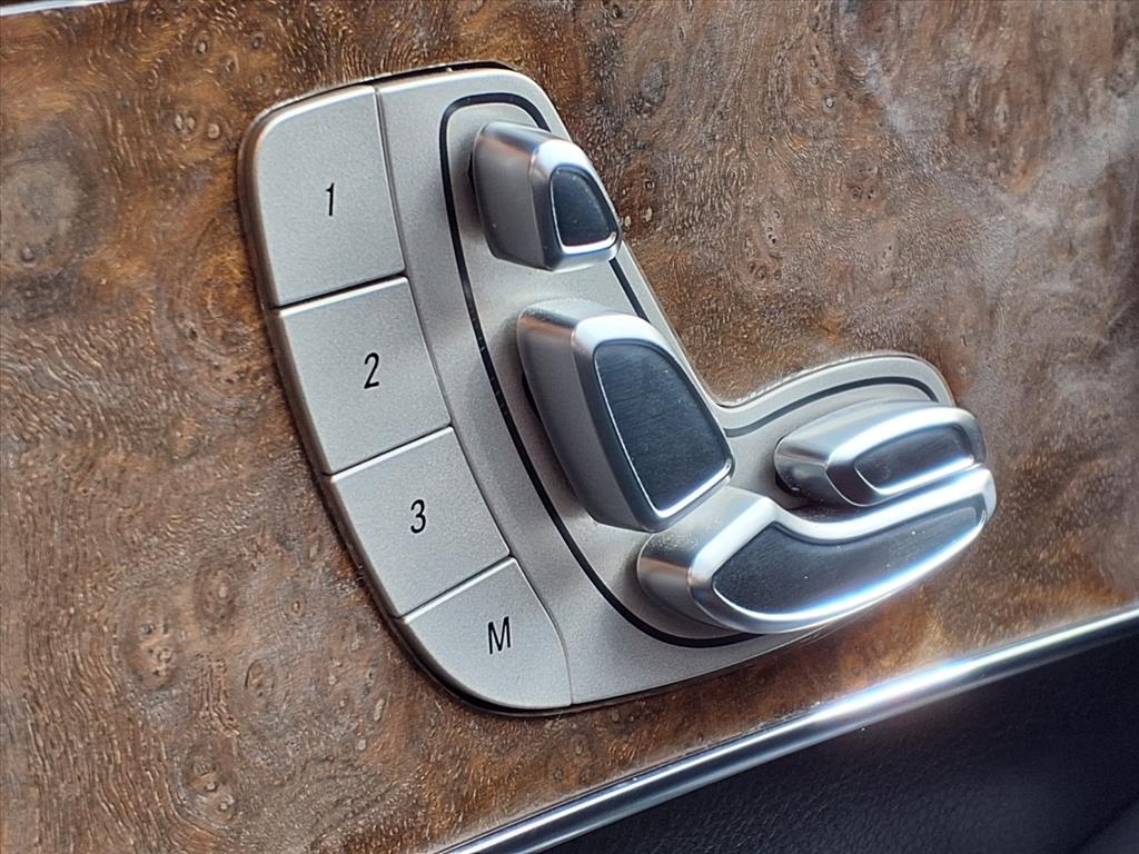 Thumbnail: 2018 Mercedes-Benz C-Class - 30