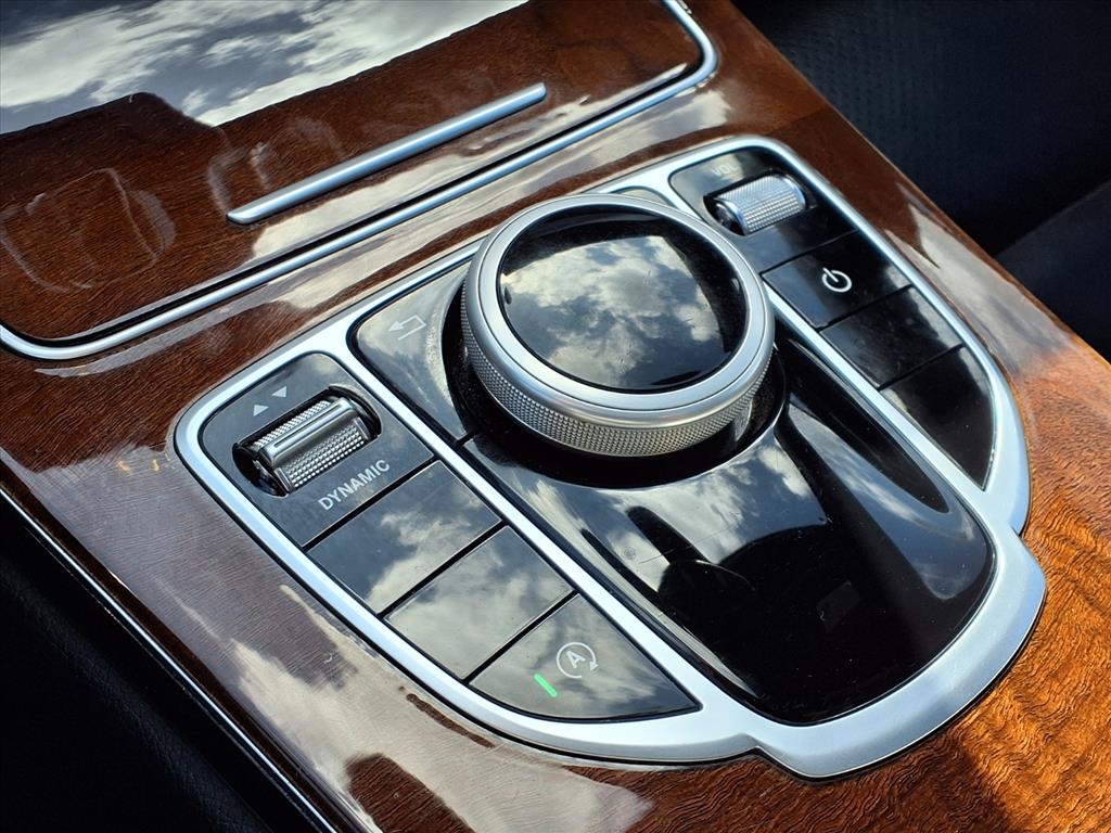 Thumbnail: 2018 Mercedes-Benz C-Class - 16