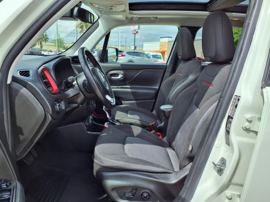 2018 Jeep Renegade Trailhawk 11