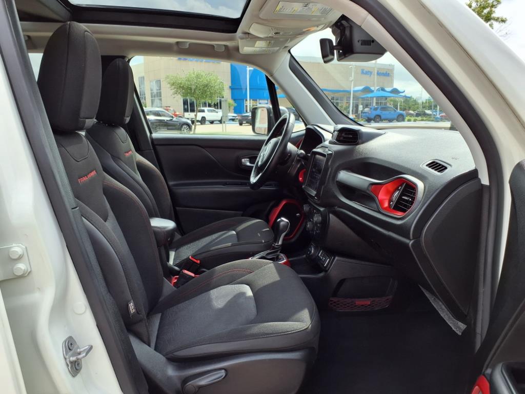 2018 Jeep Renegade Trailhawk 12
