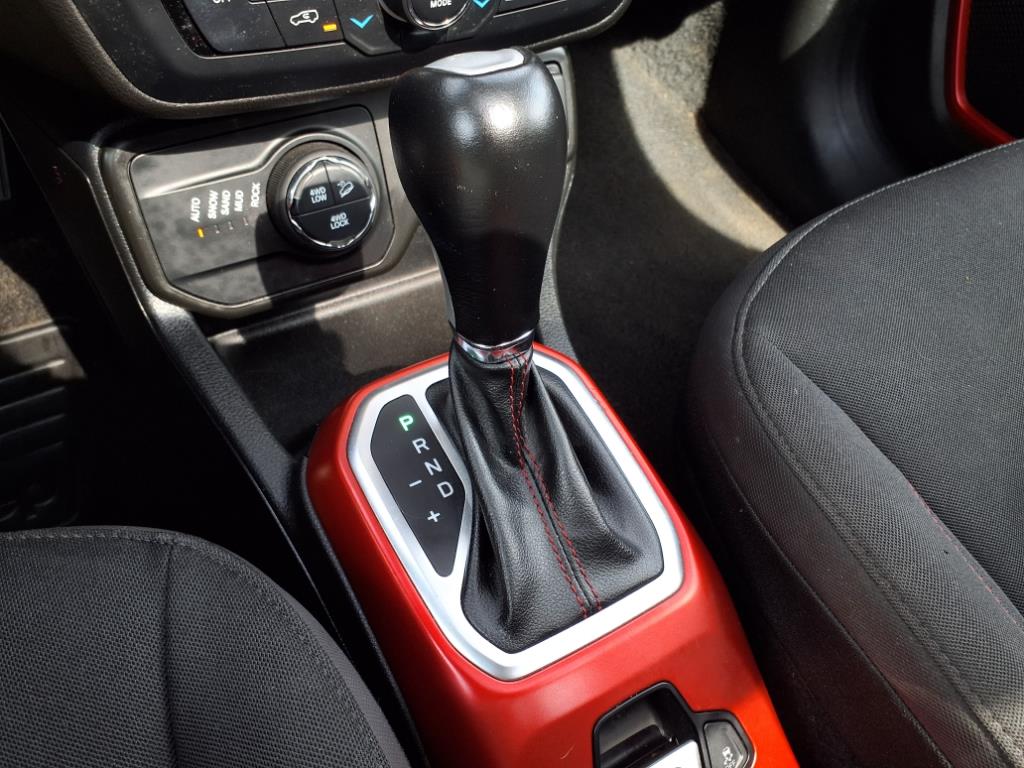 2018 Jeep Renegade Trailhawk 17
