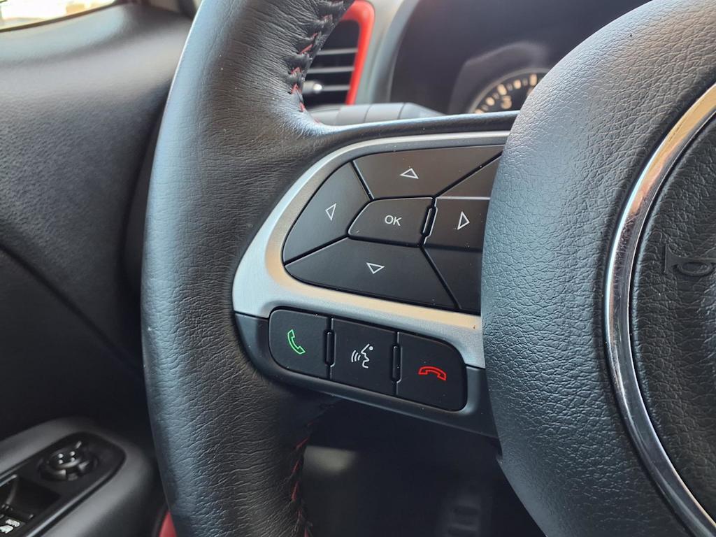 Thumbnail: 2021 Jeep Renegade - 24