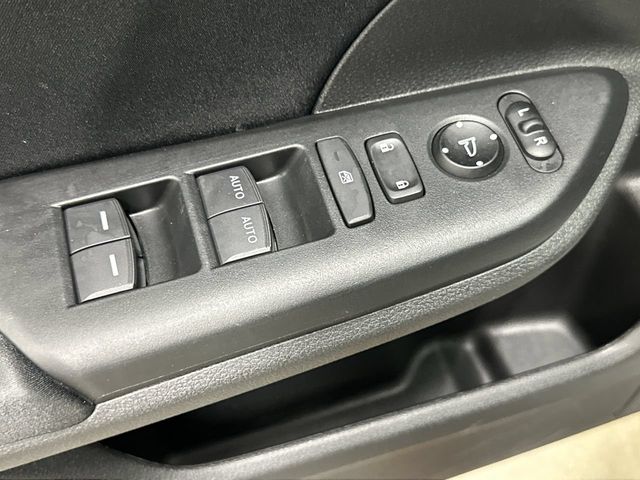 Thumbnail: 2022 Honda Insight - 25