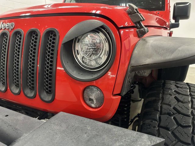 Thumbnail: 2017 Jeep Wrangler - 29