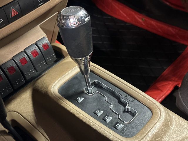 Thumbnail: 2017 Jeep Wrangler - 12