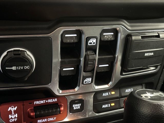 Thumbnail: 2019 Jeep Wrangler - 29