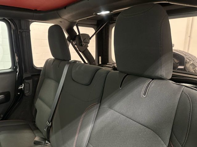 Thumbnail: 2019 Jeep Wrangler - 9