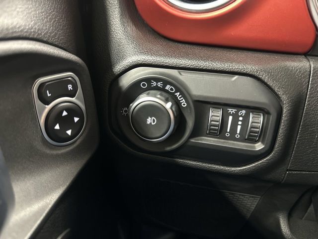 Thumbnail: 2019 Jeep Wrangler - 25