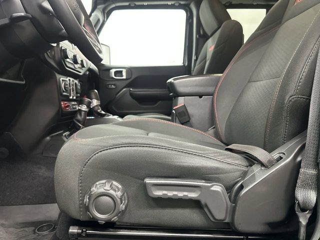 Thumbnail: 2019 Jeep Wrangler - 30