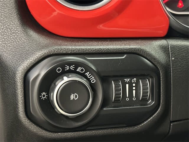 Thumbnail: 2019 Jeep Wrangler - 25