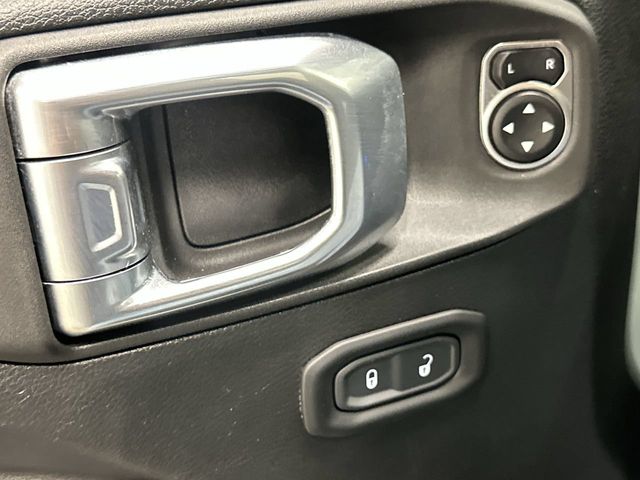 Thumbnail: 2023 Jeep Wrangler - 25
