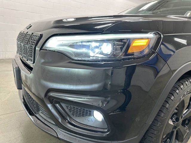 Thumbnail: 2019 Jeep Cherokee - 32