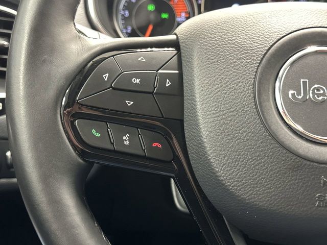 Thumbnail: 2019 Jeep Cherokee - 22