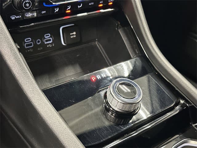 Thumbnail: 2023 Jeep Grand Cherokee L - 9