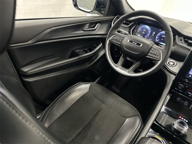 Thumbnail: 2023 Jeep Grand Cherokee L - 2