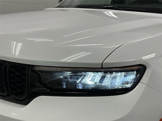 Thumbnail: 2023 Jeep Grand Cherokee L - 30