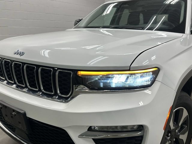 Thumbnail: 2024 Jeep Grand Cherokee - 33