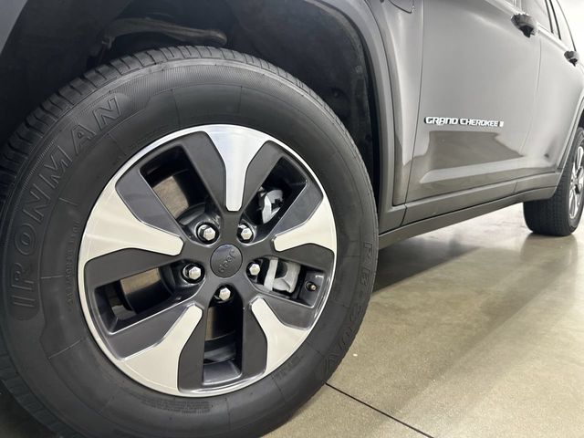 Thumbnail: 2024 Jeep Grand Cherokee - 5
