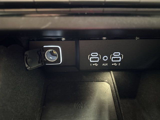 Thumbnail: 2024 Jeep Wagoneer - 29