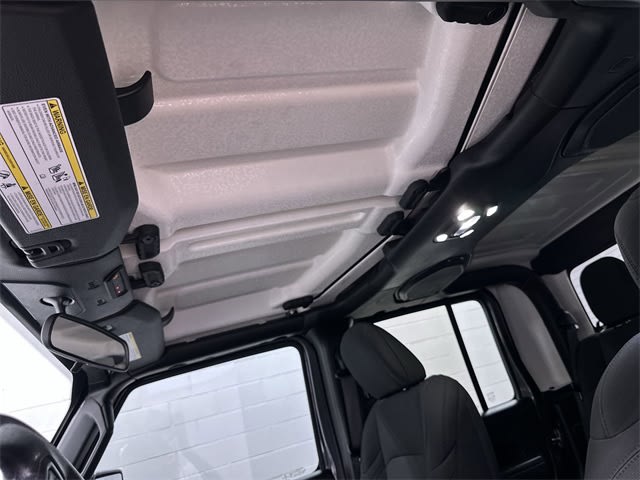 2022 Jeep Gladiator Sport 31