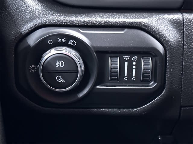 2022 Jeep Gladiator Sport 25